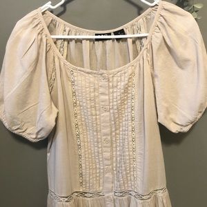etc. Size M. Puff Sleeves Button-down Tiered and Pleated Lace Detailed Dress